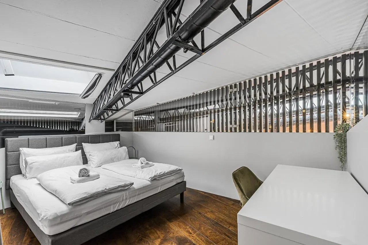Prime - Luxus Loft Mit Whirlpool, Sauna, Klima Und Parken München 0*,  Tyskland